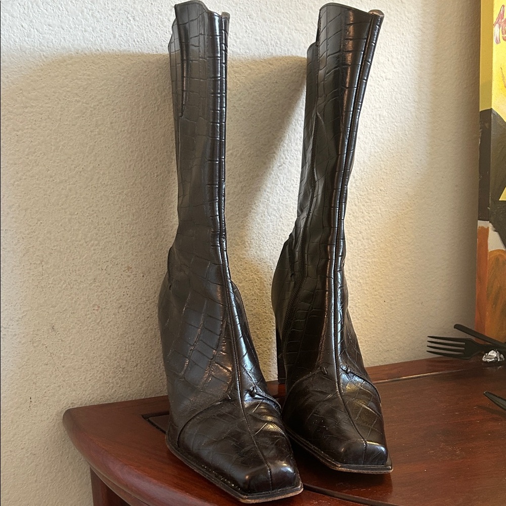 Antonio Melani Brown Croc-Embossed Women's Boots Size 11m - Picture 2 of 6
